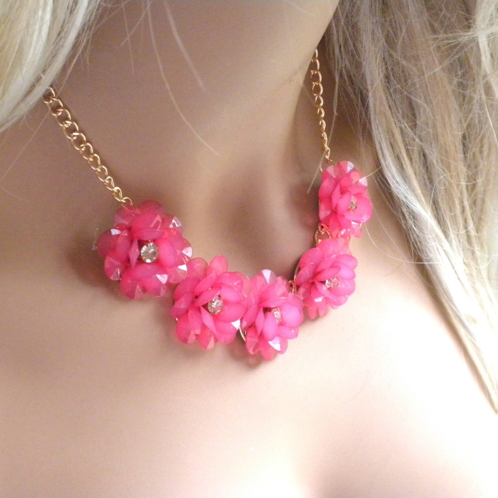 Flower Crystal Center Women's Necklace